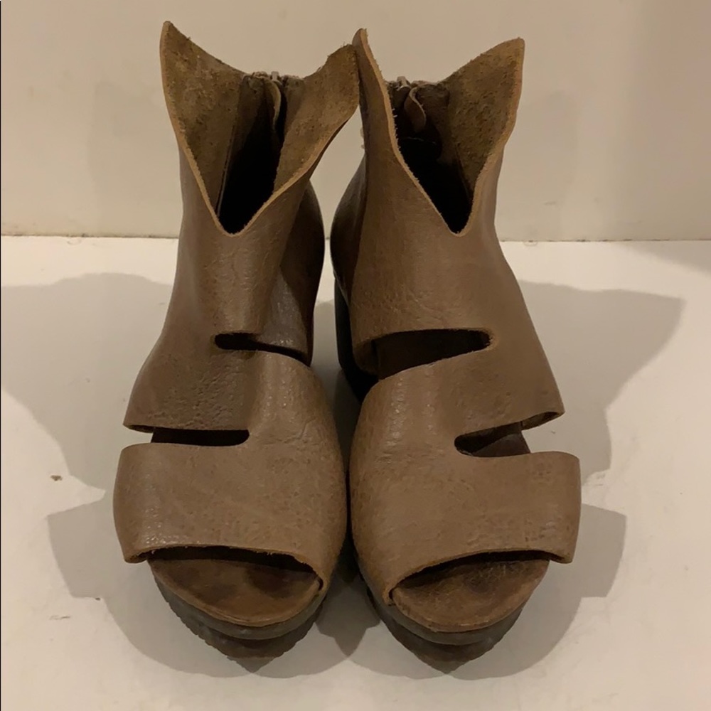 Trippen brown sandals 40